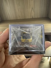 Hobby JAPAN 1:64 1997 Honda Civic Type R EK9 yellow with engine