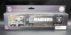 PRESS PASS INC. Collectibles, Oakland RAIDERS, 1:80 Tractor Trailer, 2010, NFL