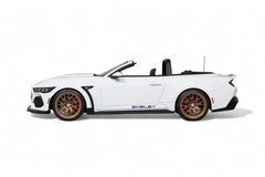 2025 SHELBY MUSTANG SUPERSNAKE CONVERTIBLE WHITE 1/18 MODEL BY GT SPIRIT GT572
