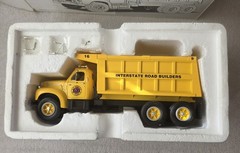 FirstGear 1/34 Scale – 1960 Mack B-61 Dump Truck – Mint/Unused