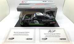 LIONEL RACING NASCAR JEFFREY EARNHARDT FOREVER LAWN LTD TO 898 AUTOGRAPHED 1/24
