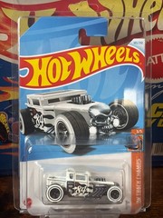 Hot Wheels 2024 Treasure Hunt Bone Shaker 183/250 HW Track Champs 3/5