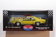 SUPERCAR COLLECTIBLES 1971 CHALLENGER R/T YELLOW SCALE 1:18 DIECAST 50240