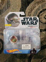 Hot Wheels Star Wars Starship Mandalorian The Child Hover Pram