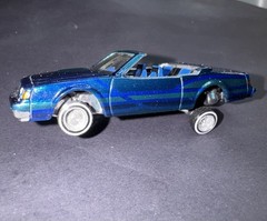 1/64 Lowrider Spoke Wheels With White Wall Tires and 2 Prong Knock Offs “NO CAR”