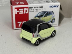 Tomica 1:50 No.74 diecast Smart Fortwo Coupe in yellow/green silver, boxed