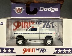 New 2026 M2 Machines Spirit of ’76 1976 Dodge Power Wagon White/Blue 1:64