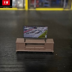 Diorama 1/64 Car Garage TV Cabinet Model Repair Workshop Display Accessories Set