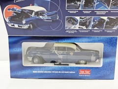 Sun Star The Platinum Collection 1955 Pontiac Star Chief Police 1:18 Diecast Car
