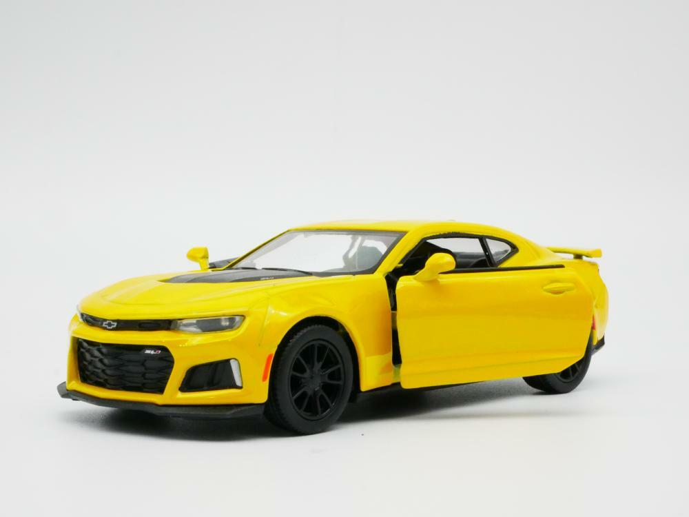 2017 CHEVROLET CAMARO ZL1 YELLOW 1:38 SCALE DIECAST COLLECTOR MODEL CAR