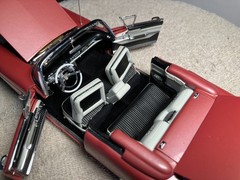 Danbury Mint 1/24 1957 Cadillac Eldorado Biarritz