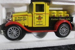 New Ray Toy, 1928 Chevy Pennzoil Pick-up with barrels (53)