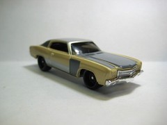 1969 1970 1971 CHEVROLET MONTE CARLO DIORAMA COLLECTIBLE DIECAST MODEL CAR