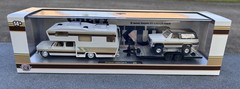 M2 MACHINES HAULER 1974 CHEVROLET CHEYENNE SUPER 30 CAMPER & 1974 K5 BLAZER