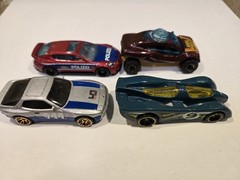 Hot Wheels-Lot of 4-2014 Power Piston/2013 and 2019 Porsche/2018 Dune Daddy