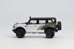 SHADOW PRO Scale 1/64 Ford Bronco Silver Diecast Model Toy Collection Gift