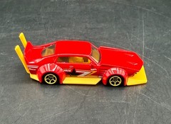 Hot Wheels Mad Manga Red W/ Yellow Race Car Loose 1/64 2019 Nightburnerz 5-pack