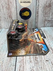 Monster Jam 1:64 Scale Truck El Toro Loco vs Monster Mutt 2 Pcs Figure Set.NIB