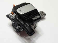 1/18 Highway 61 5.7L HEMI Engine/Transmission-PARTS