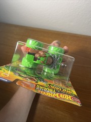 RARE 2026 Hot Wheels Monster Trucks Mutant Chaos Wreckin Wolf 1:64 Toy