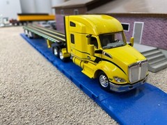 All Year Long ~ DCP Kenworth T680