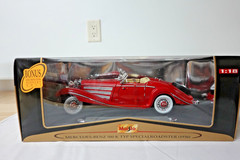Maisto 36862 Red 1936 Mercedes Benz 500 K TYP Special Roadster 1:18 Scale