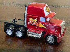 Disney Pixar Cars Runaway Racer Mack Hauler Metallic Disney Store Exclusive