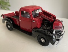 DANBURY MINT 1941 DODGE PICKUP TRUCK 1:24 SCALE DIE CAST- COA NIB – read