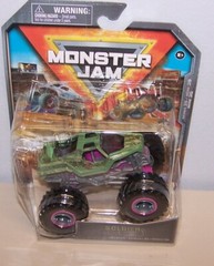 SPIN MASTER MONSTER JAM SERIES 35 SOLDIER FORTUNE 1/64 Green And Pink