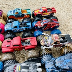 Hot Wheels Monster Jam Lot of 25 – 1:64 Monster Trucks Grave Digger Batman