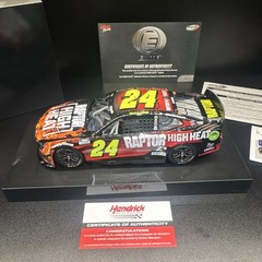 Lionel Racing Elite 1:24 William Byron #24 2024 Camaro ZL1 Autographed COA
