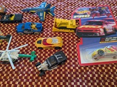 Lot of 16 Die Cast Various Model Cars, Trucks, SUV, Helicopter, New Kellogg +++