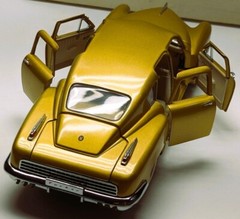 Tucker Built Vintage Classic Dream Concept 1:24 Promo Car Carousel GOLD Model18