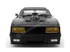 Greenlight Last of the V8 Interceptors (1979) 1/18 1973 Ford Falcon XB (Parallel
