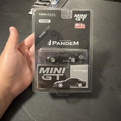 Mini GT Nissan Silvia S15 Rocket Bunny Black Pearl RHD #602 1/64