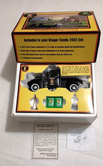 2002 Kruger Seeds 1952 Ford F-1 Pickup Die Cast 1:24 Replica NIB Collectible