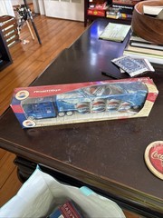 Jada Toys Road Rigz Peterbilt Pepsi-Cola Semi Truck 1:64 Scale Diecast