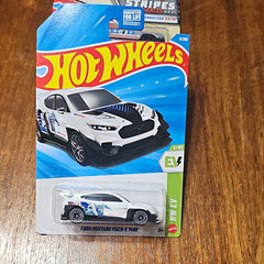 Hot Wheels HW EV 1:64 Ford Mustang Mach-E 1400 White/Blue Diecast Car