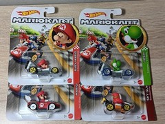 *FREE SHIP* 4-PK BABY SUPER MARIO Kart Hot Wheels Yoshi Shy Guy Wild Wing B-Dash