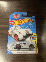 Hot Wheels 2017 Volkswagen Kafer Racer Legends Of Speed Marcus Walker