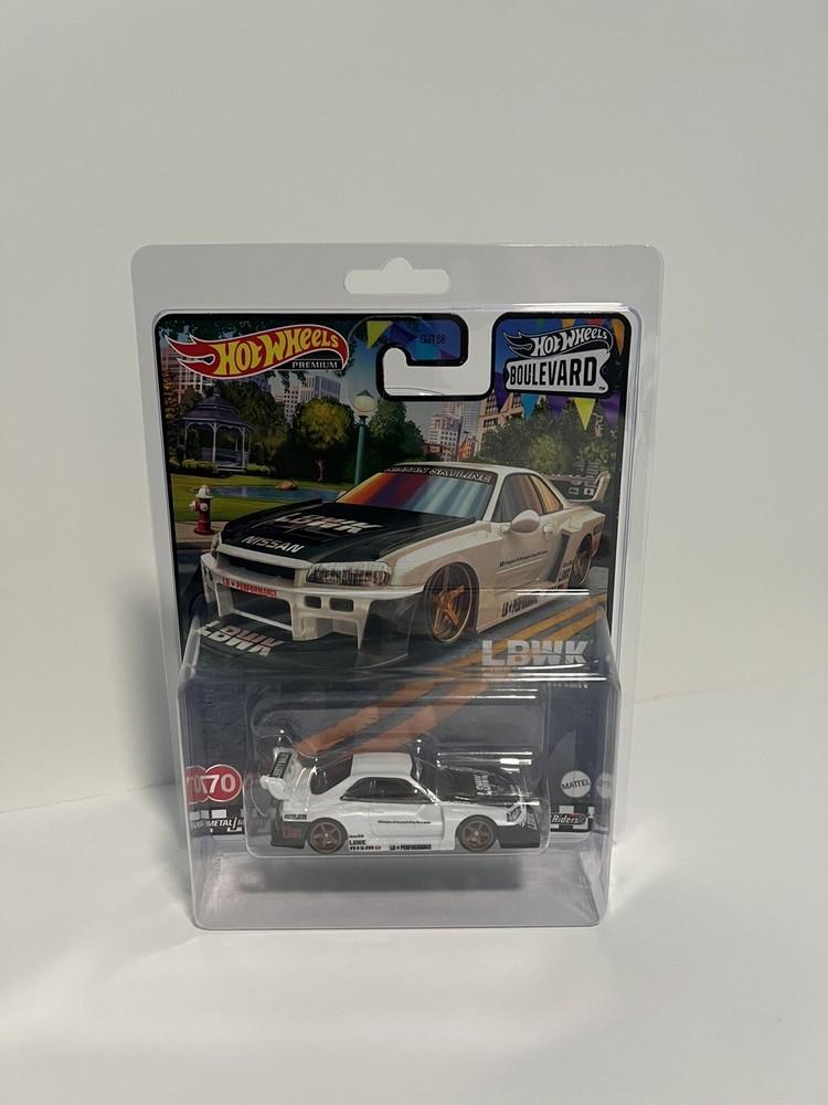 Nozlen Protective Cases-Premium Retro Entertainment Pop Culture Cars- LOT OF 6
