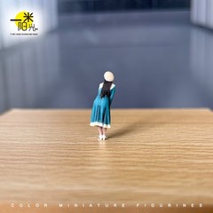 1/18 1/24 1/43 1/64 1/87 Miniatures Dress Beauty Girl Scene Prop Figures For Car
