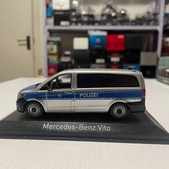1:43 Norev Mercedes BENZ VITO VAN 2015 W447 Polizei Diecast Model