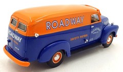 First Gear 1/34 Scale 10-1479 – 1949 Chevrolet Panel Truck Roadway Express INC