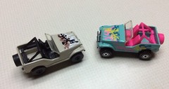 2 Vintage Hot Wheels 1990 Jeep 4X4 Trailbuster Diecast Cars Green/Pink-Tan/Black
