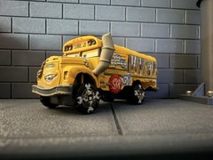 Tomica Disney Pixar Cars C-28 Miss Fritter School Bus DISPLAY CONDITION- NO BOX