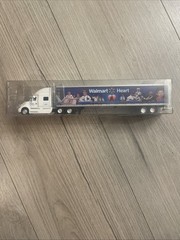 International ProStar Walmart Heart Tractor Trailer 1:87 Diecast 2007 Unopened