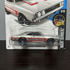 Hot Wheels 2016 Walmart Exclusive ZAMAC ’69 Dodge Charger 500 (HW6)