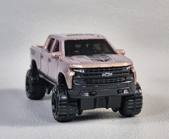 2019 CHEVY SILVERADO TRAIL BOSS LT PICKUP Collectible DieCast Model 1:64 LOOSE