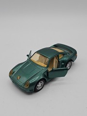 Maisto Pull Back n go Friction Toy Diecast PORSCHE 959 Car Green 1:36 Works Well